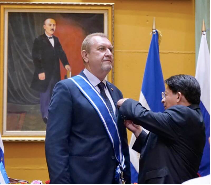 condecoracion-embajador-de-rusia-en-nicaragua
